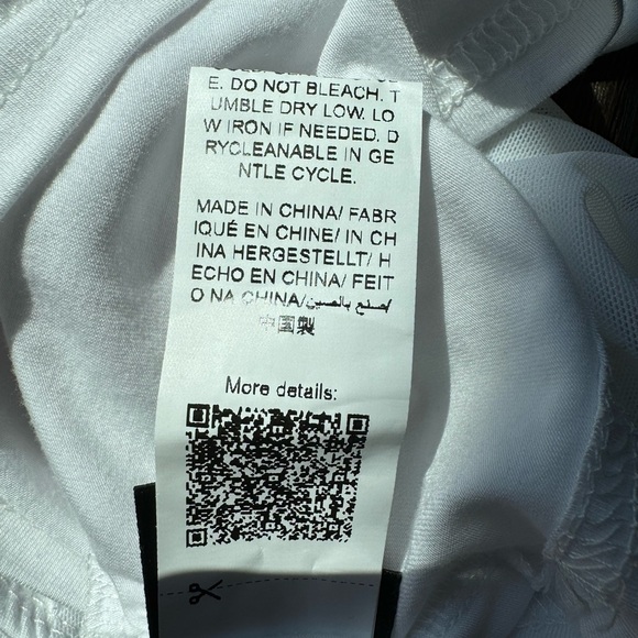 𝐒𝐇𝐄𝐈𝐍 𝐌𝐎𝐃 𝐒𝐨𝐥𝐢𝐝 𝐒𝐪𝐮𝐚𝐫𝐞 𝐓𝐨𝐩 - Picture 4 of 4